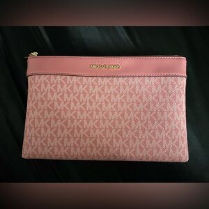 Micheal Kors Pink Clutch
